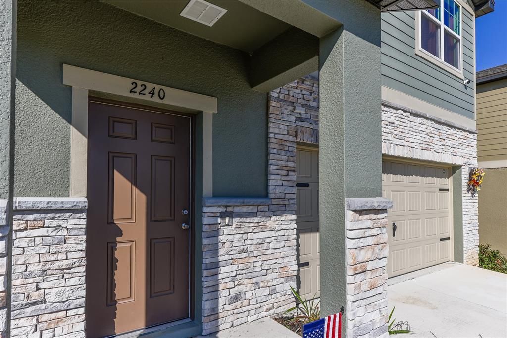 For Sale: $385,000 (3 beds, 2 baths, 1826 Square Feet)