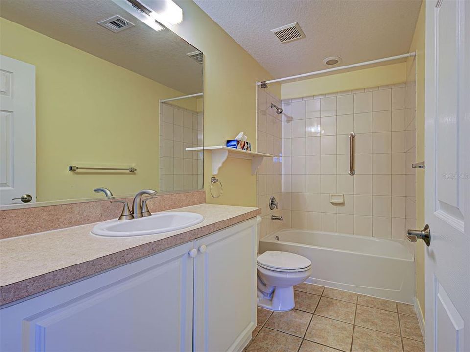 For Rent: $1,795 (2 beds, 2 baths, 1328 Square Feet)