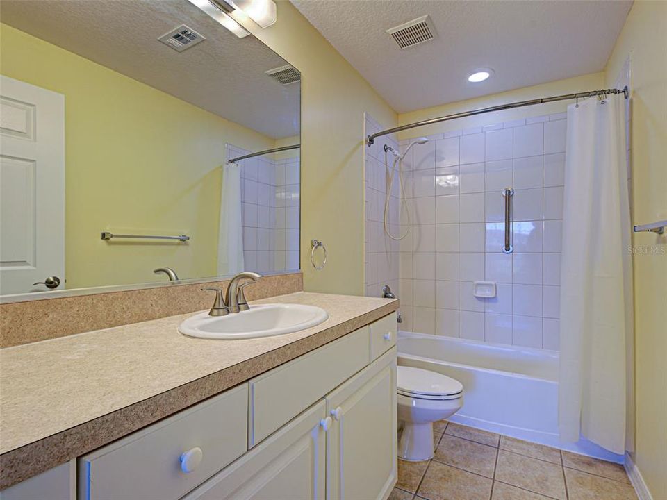 For Rent: $1,795 (2 beds, 2 baths, 1328 Square Feet)