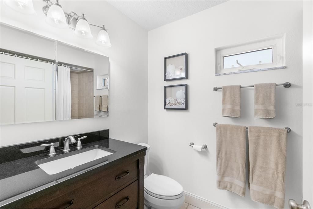 For Sale: $675,000 (2 beds, 2 baths, 1484 Square Feet)