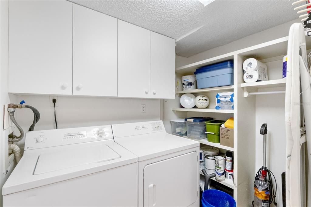 For Sale: $675,000 (2 beds, 2 baths, 1484 Square Feet)