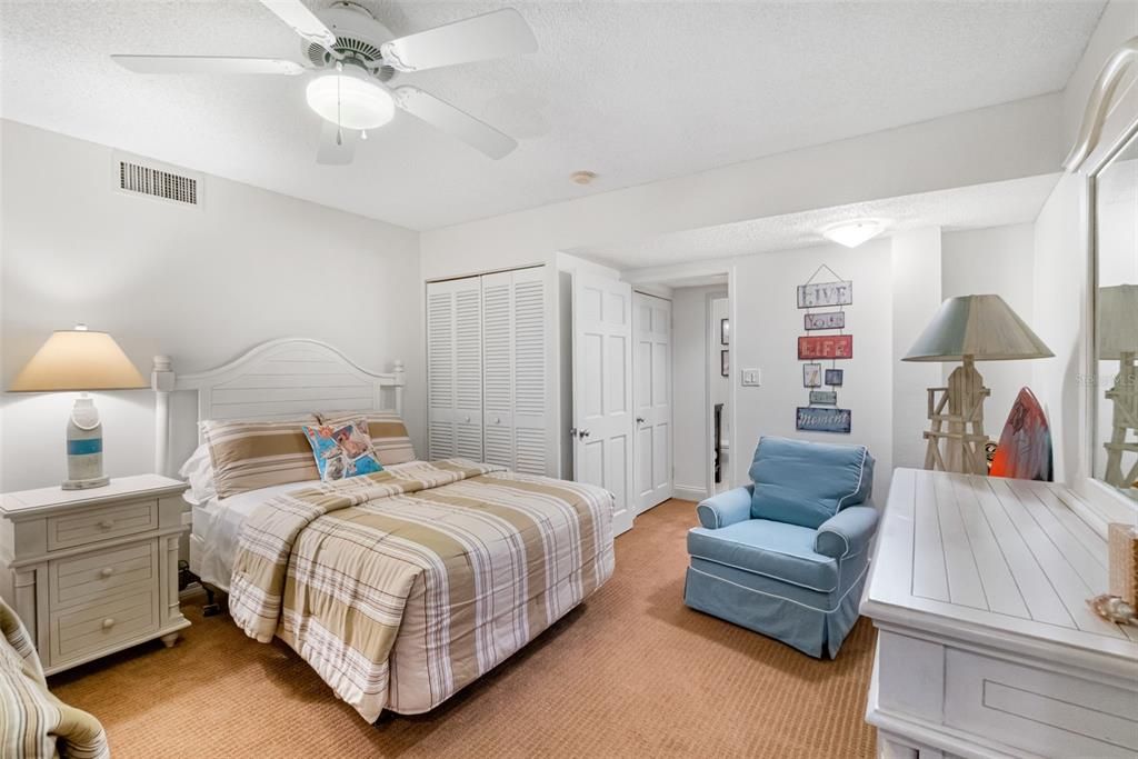 For Sale: $675,000 (2 beds, 2 baths, 1484 Square Feet)