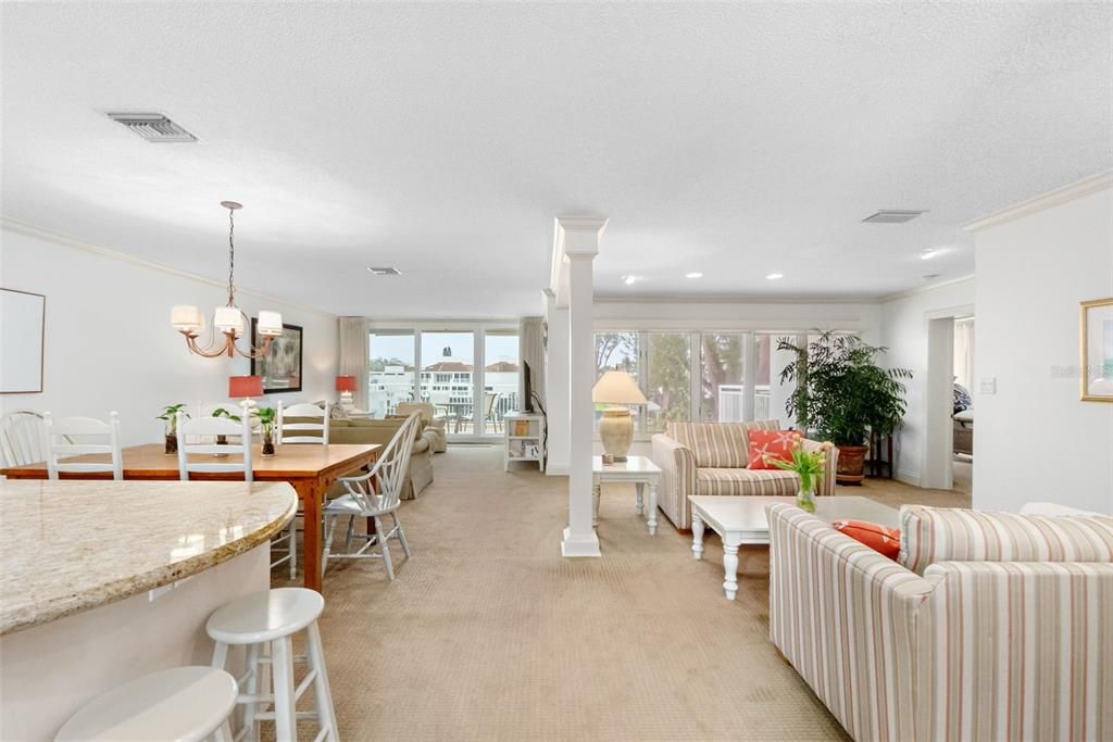 For Sale: $675,000 (2 beds, 2 baths, 1484 Square Feet)