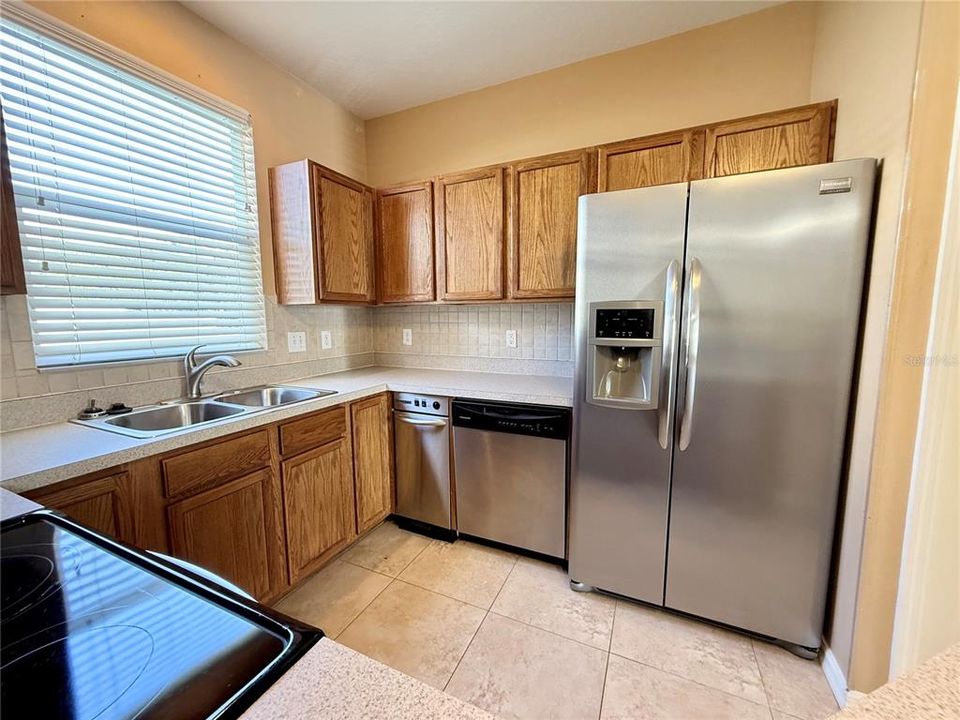 出租: $1,850 (2 贝兹, 1 浴室, 1252 平方英尺)