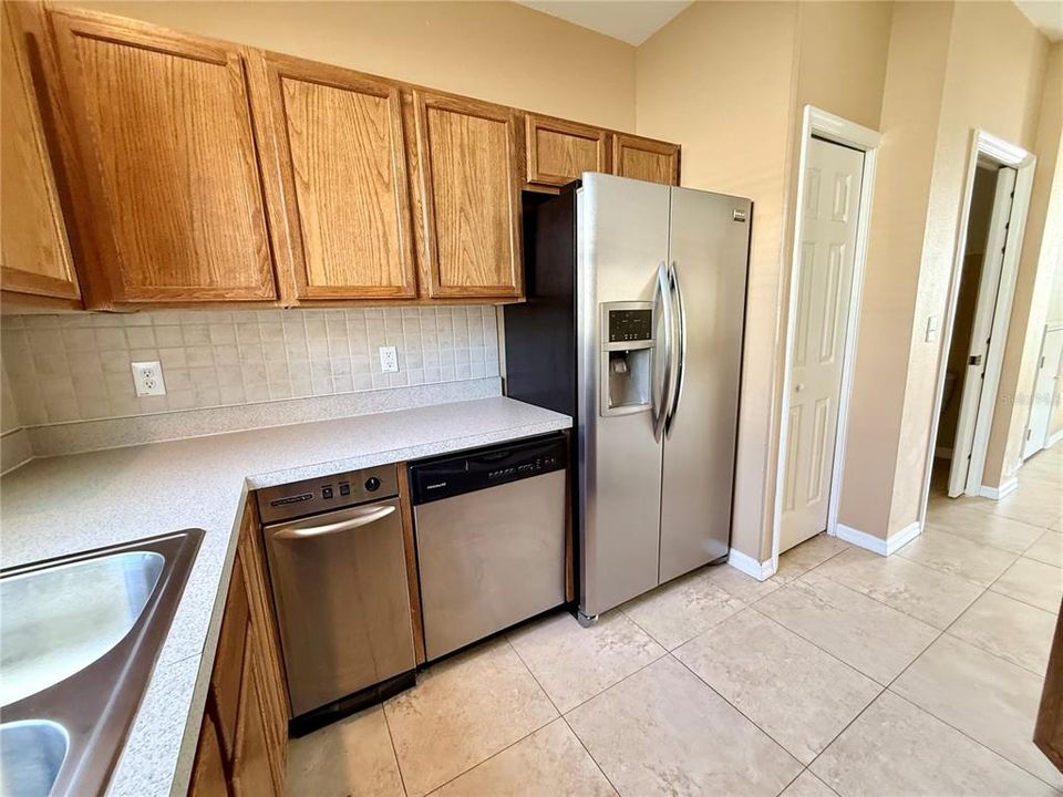 出租: $1,850 (2 贝兹, 1 浴室, 1252 平方英尺)