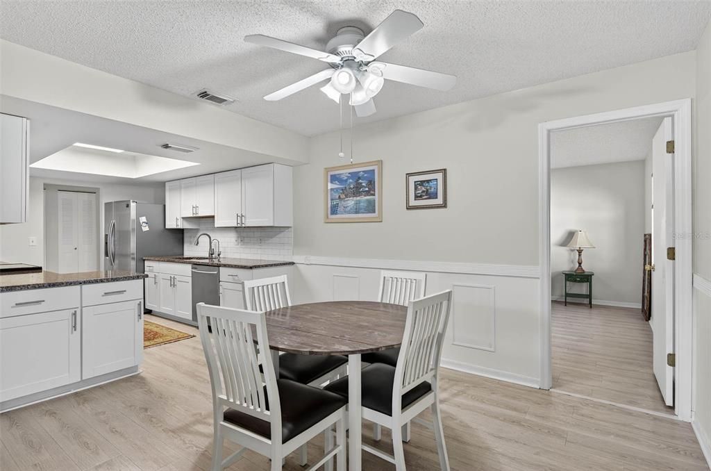 For Rent: $1,950 (2 beds, 2 baths, 1264 Square Feet)