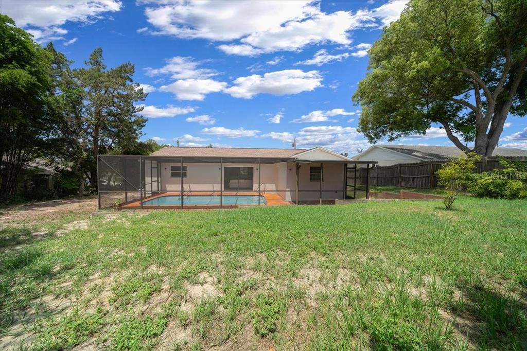 For Sale: $298,000 (3 beds, 2 baths, 1378 Square Feet)