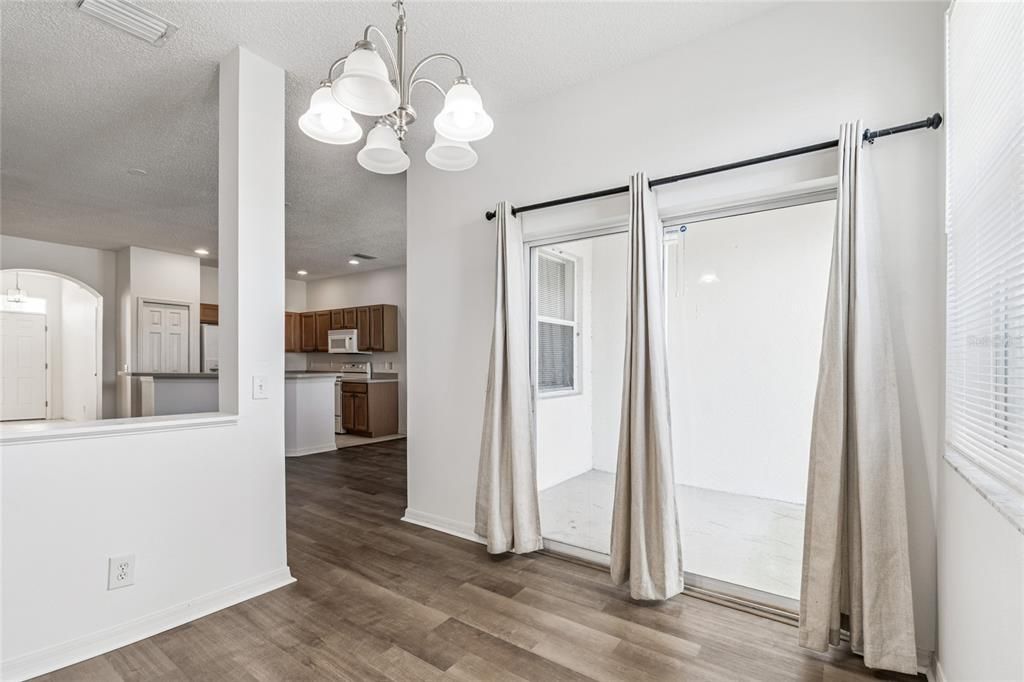 出租: $2,700 (3 贝兹, 2 浴室, 1453 平方英尺)