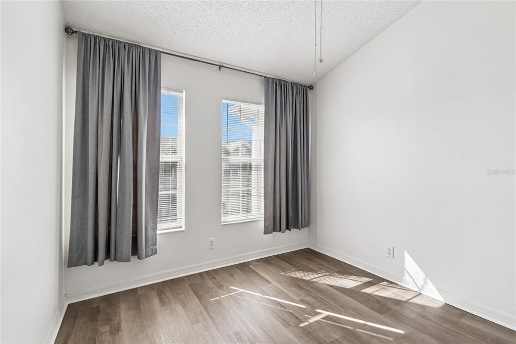 出租: $2,700 (3 贝兹, 2 浴室, 1453 平方英尺)