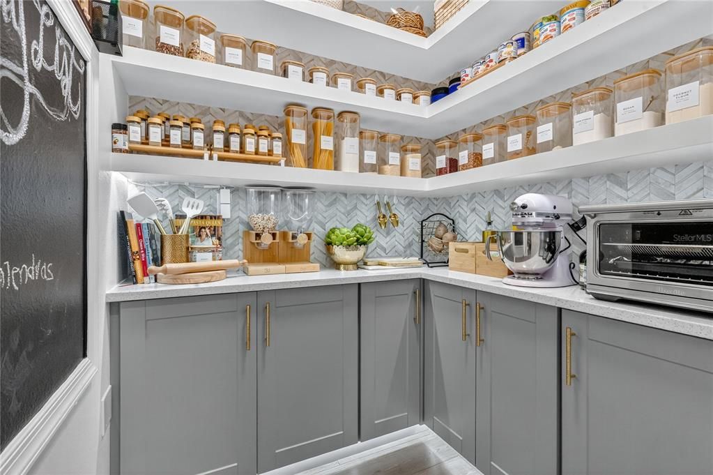 待售: $1,390,000 (5 贝兹, 4 浴室, 4058 平方英尺)