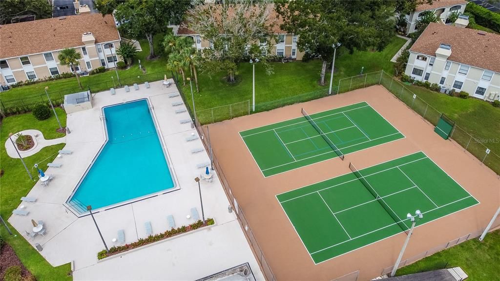 For Rent: $1,450 (2 beds, 2 baths, 842 Square Feet)