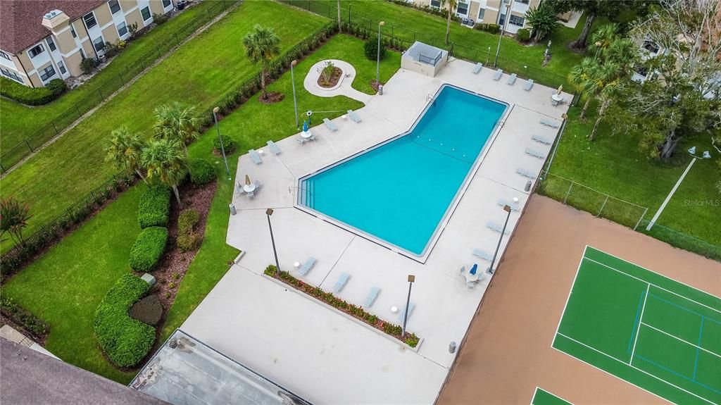 For Rent: $1,450 (2 beds, 2 baths, 842 Square Feet)