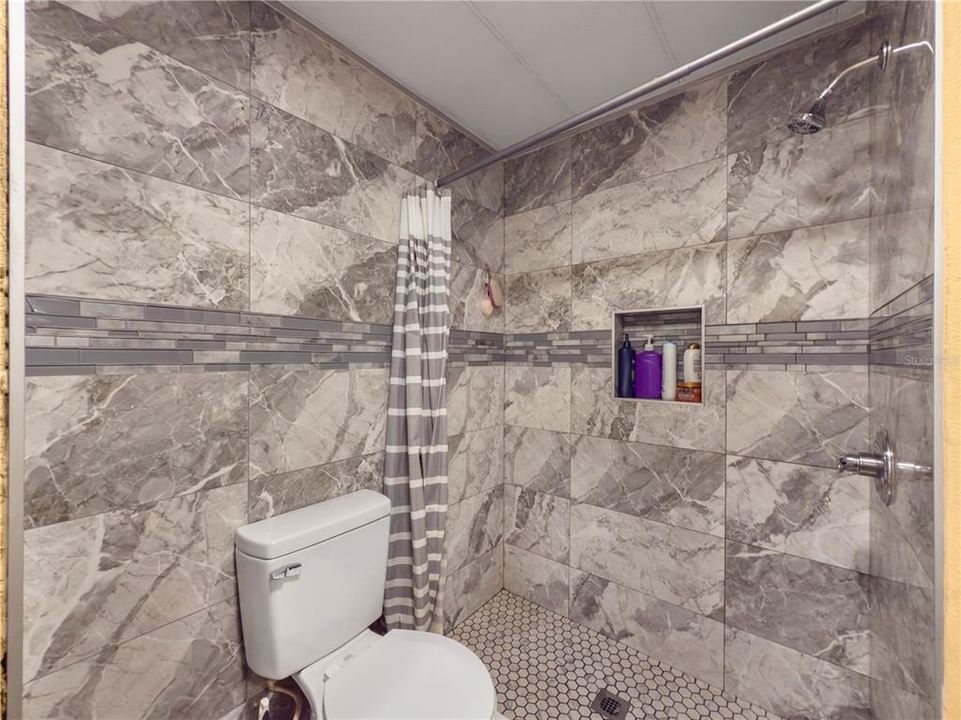 En Venta: $184,900 (3 camas, 2 baños, 1428 Pies cuadrados)