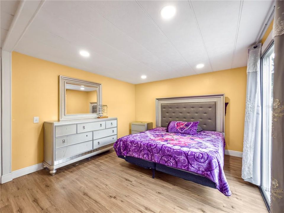 En Venta: $184,900 (3 camas, 2 baños, 1428 Pies cuadrados)