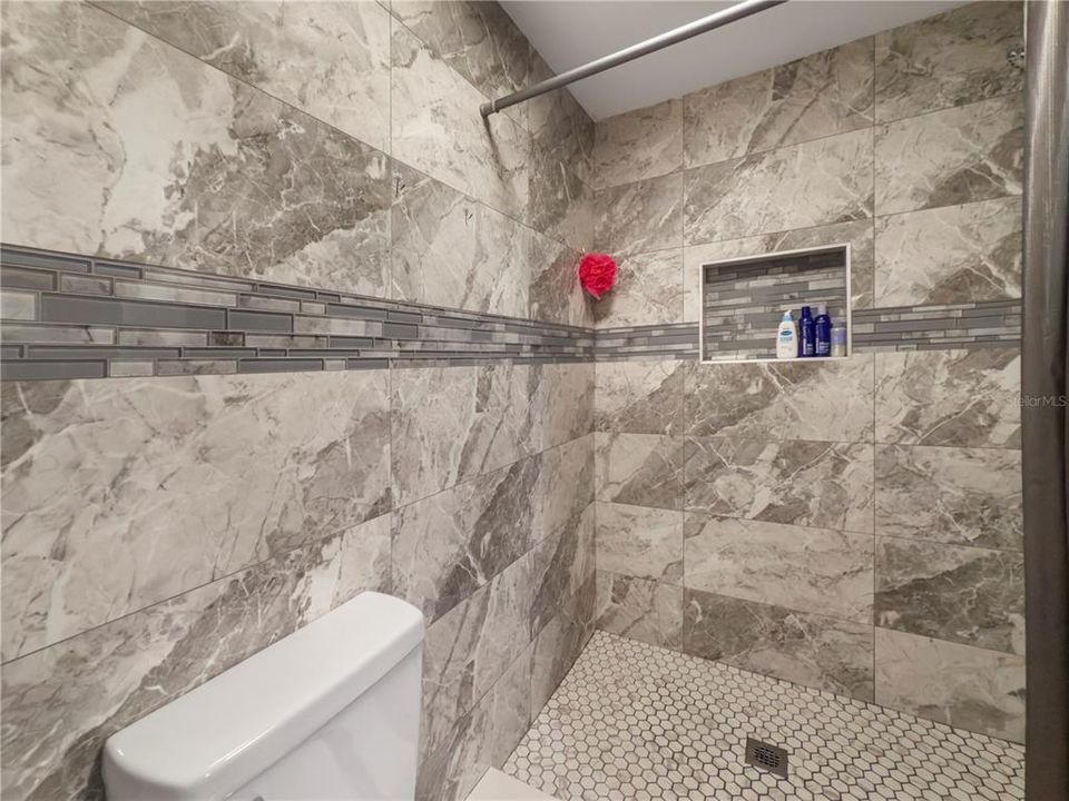 En Venta: $184,900 (3 camas, 2 baños, 1428 Pies cuadrados)