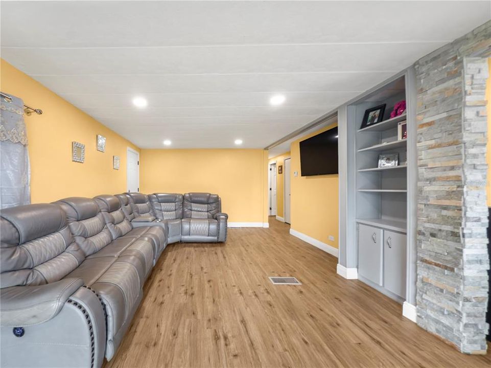 En Venta: $184,900 (3 camas, 2 baños, 1428 Pies cuadrados)