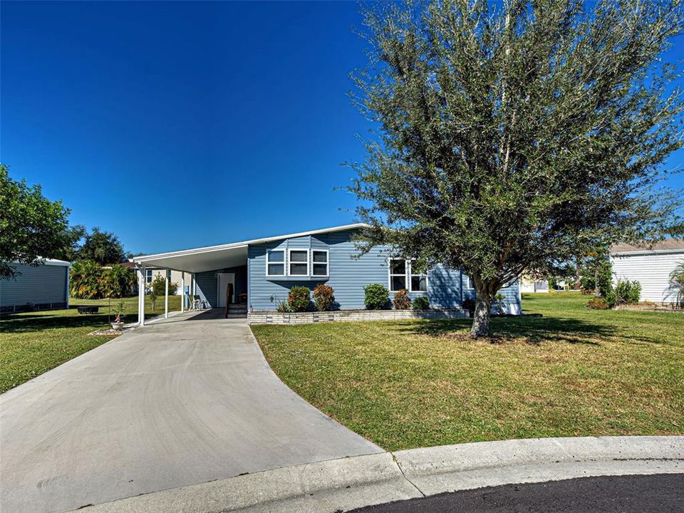 合同活跃: $159,500 (2 贝兹, 2 浴室, 1296 平方英尺)