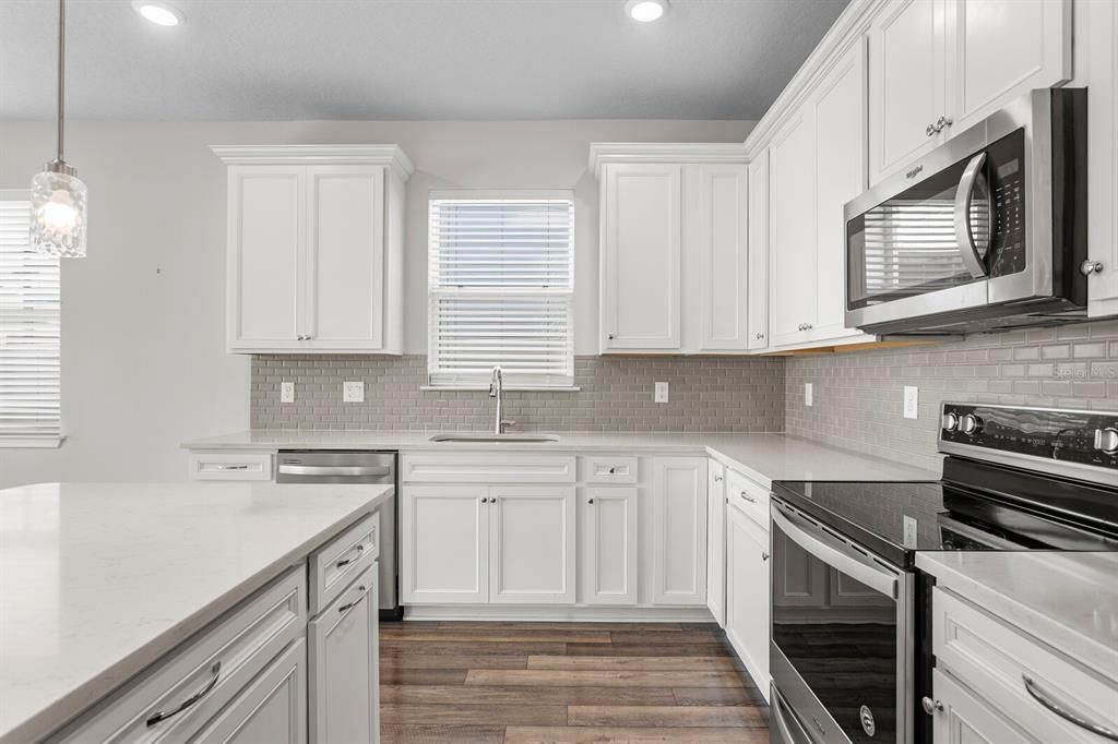 En Venta: $450,000 (3 camas, 2 baños, 1844 Pies cuadrados)