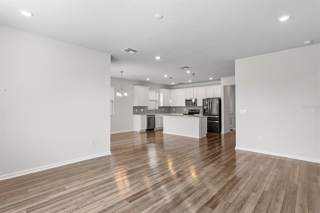 En Venta: $450,000 (3 camas, 2 baños, 1844 Pies cuadrados)