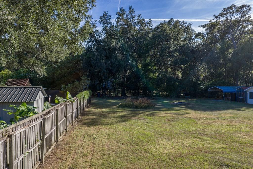 合同活跃: $285,000 (1 贝兹, 1 浴室, 996 平方英尺)