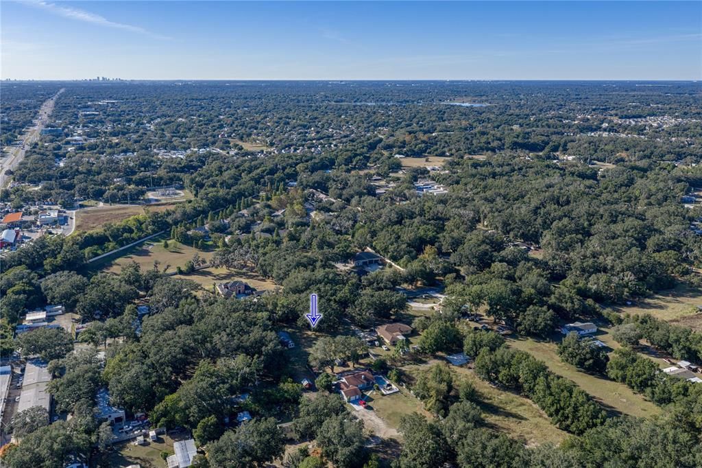 合同活跃: $285,000 (1 贝兹, 1 浴室, 996 平方英尺)