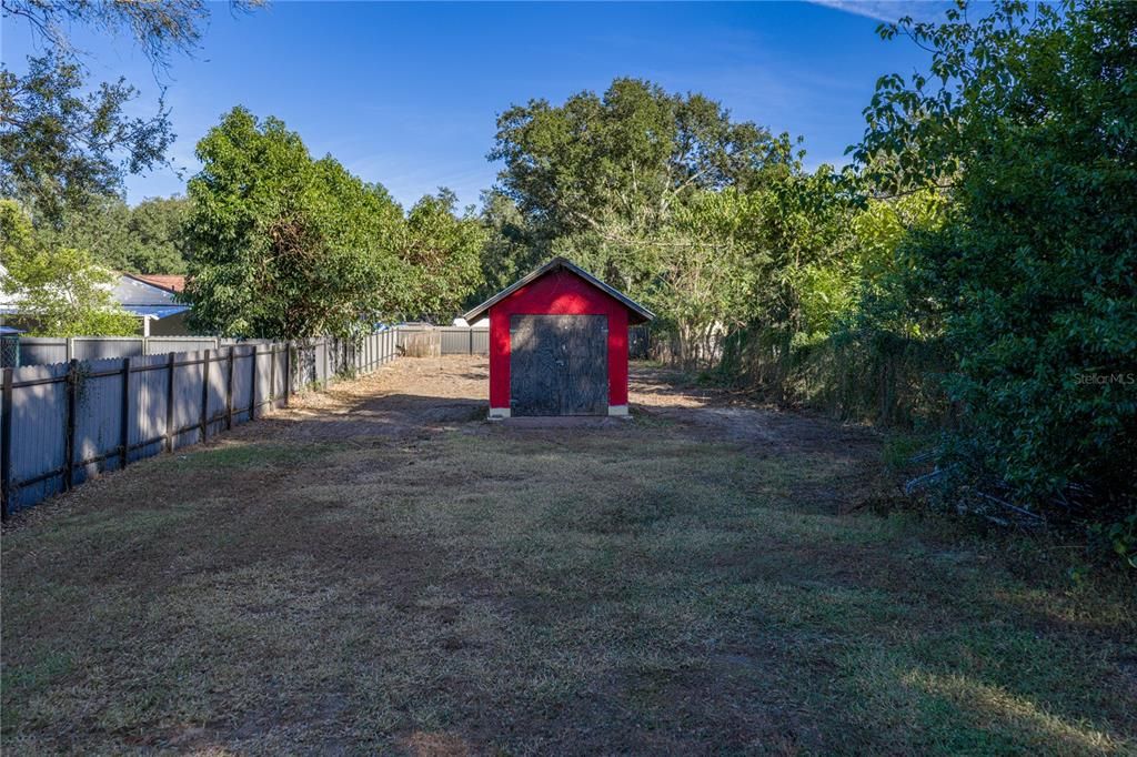 合同活跃: $285,000 (1 贝兹, 1 浴室, 996 平方英尺)