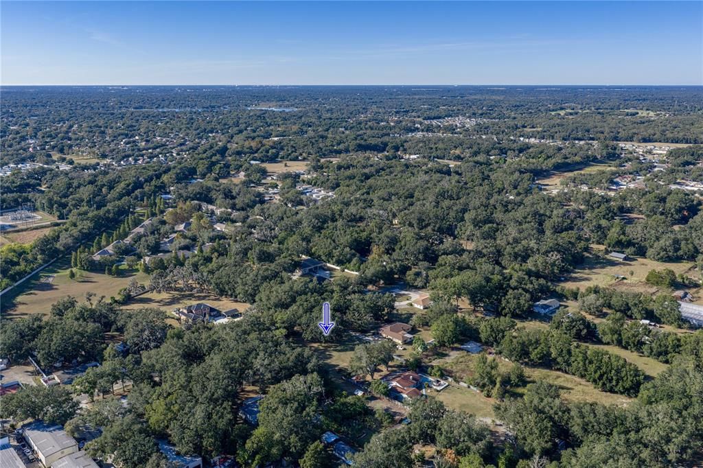 合同活跃: $285,000 (1 贝兹, 1 浴室, 996 平方英尺)