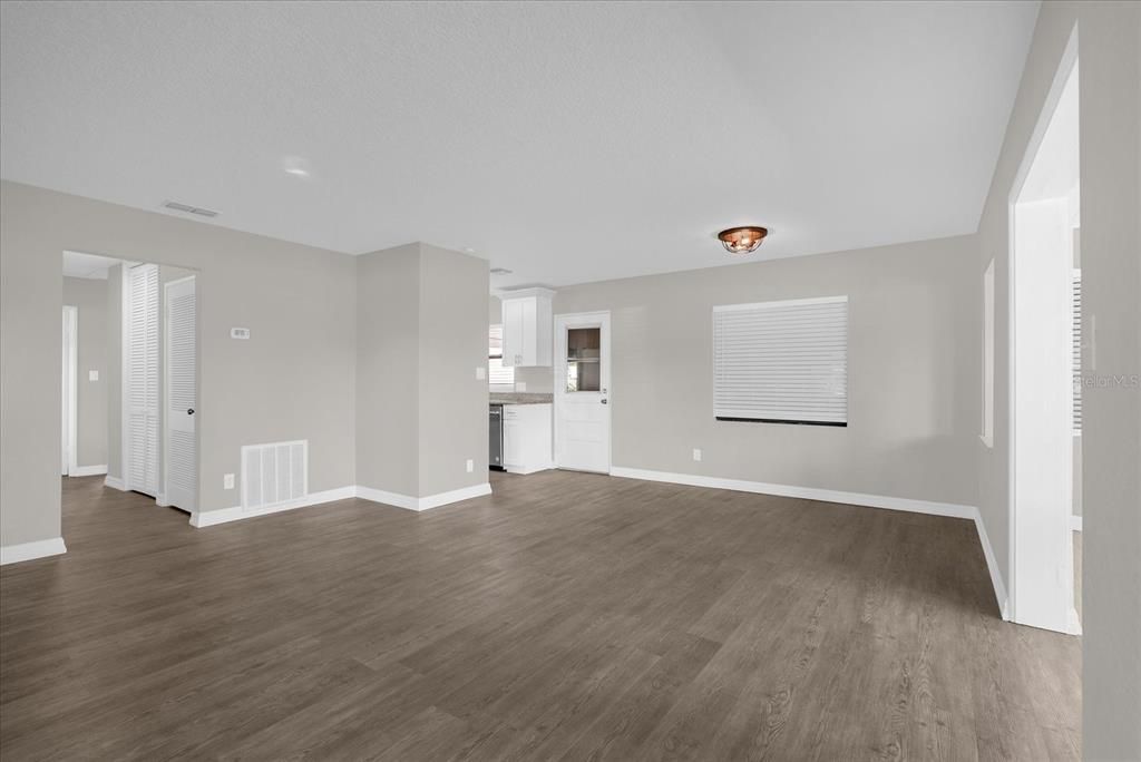 待售: $309,900 (3 贝兹, 2 浴室, 1435 平方英尺)