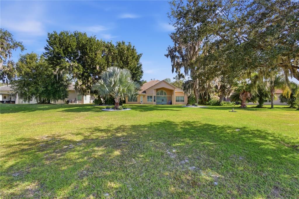 For Sale: $887,000 (4 beds, 3 baths, 2629 Square Feet)