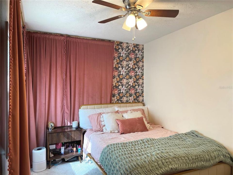 For Sale: $238,000 (2 beds, 1 baths, 1232 Square Feet)