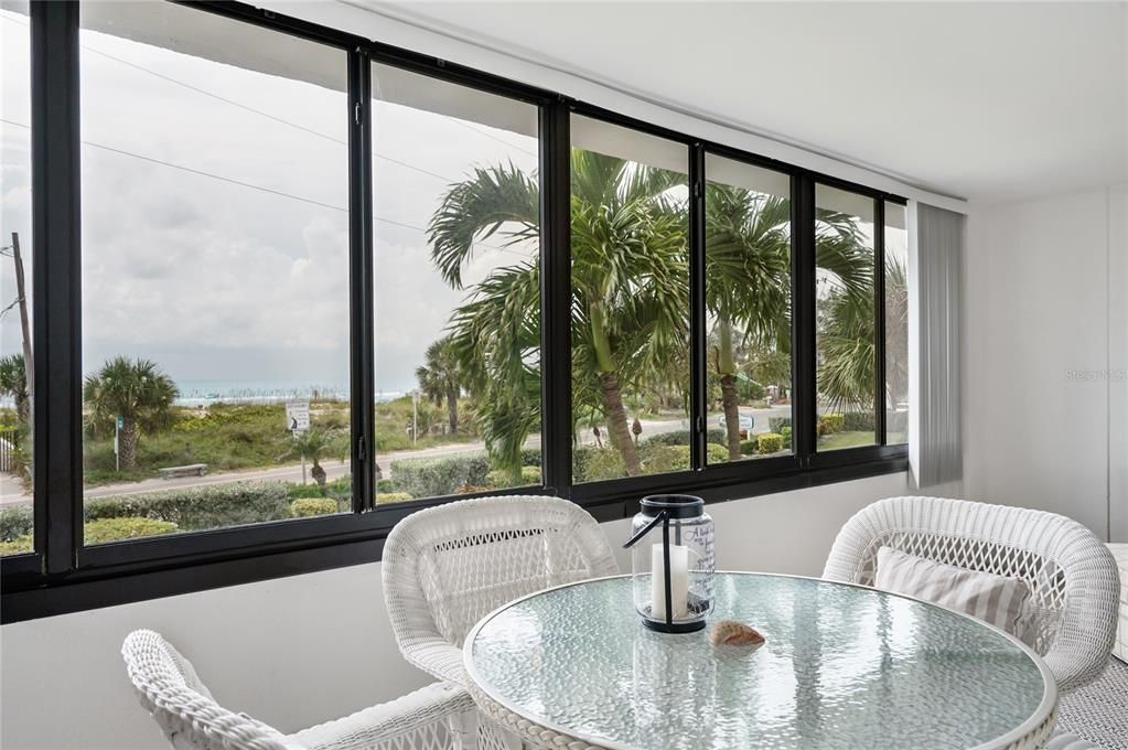 На продажу: $1,100,000 (2 спален, 2 ванн, 1536 Квадратных фут)