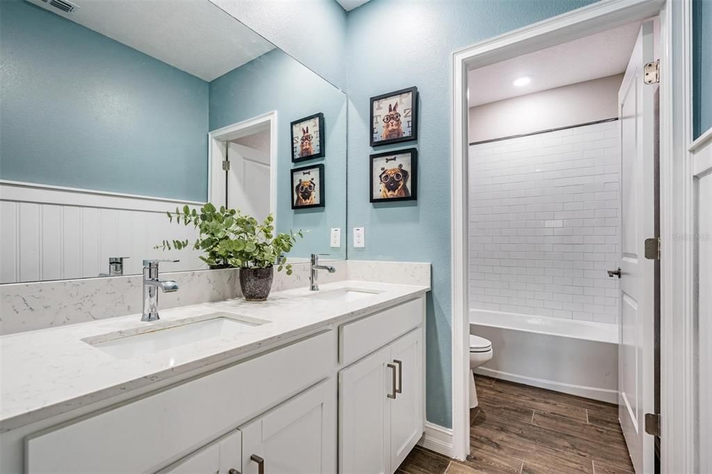 For Sale: $729,900 (5 beds, 4 baths, 3231 Square Feet)