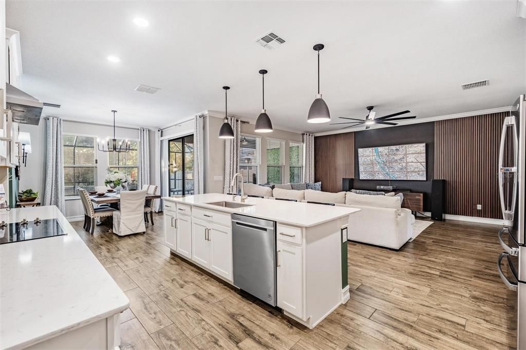 For Sale: $729,900 (5 beds, 4 baths, 3231 Square Feet)