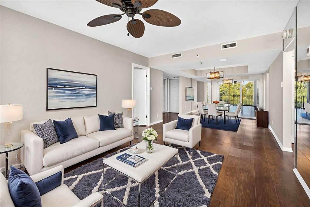 En Venta: $295,000 (2 camas, 2 baños, 1032 Pies cuadrados)