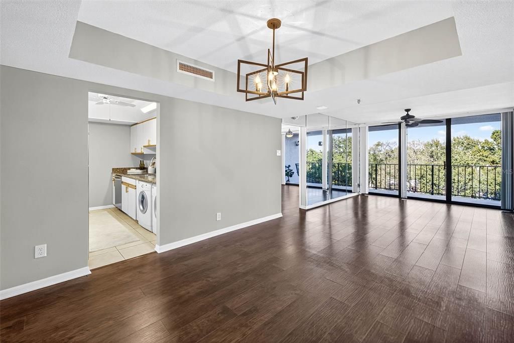 En Venta: $295,000 (2 camas, 2 baños, 1032 Pies cuadrados)