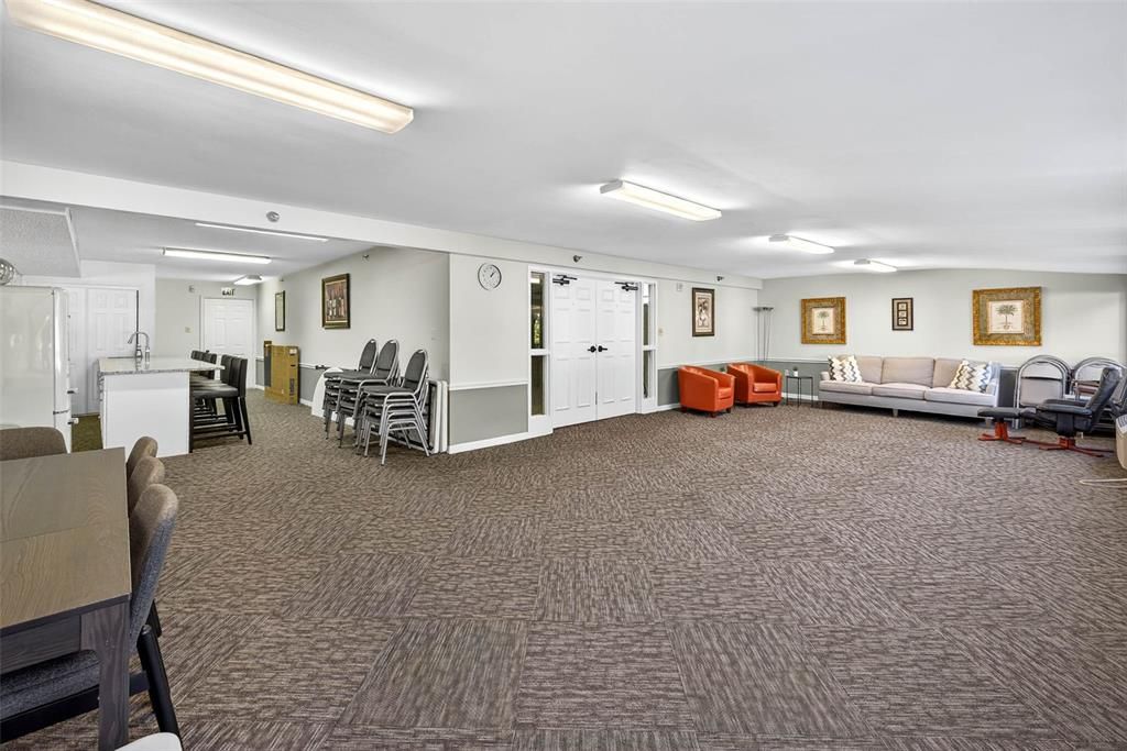 En Venta: $295,000 (2 camas, 2 baños, 1032 Pies cuadrados)