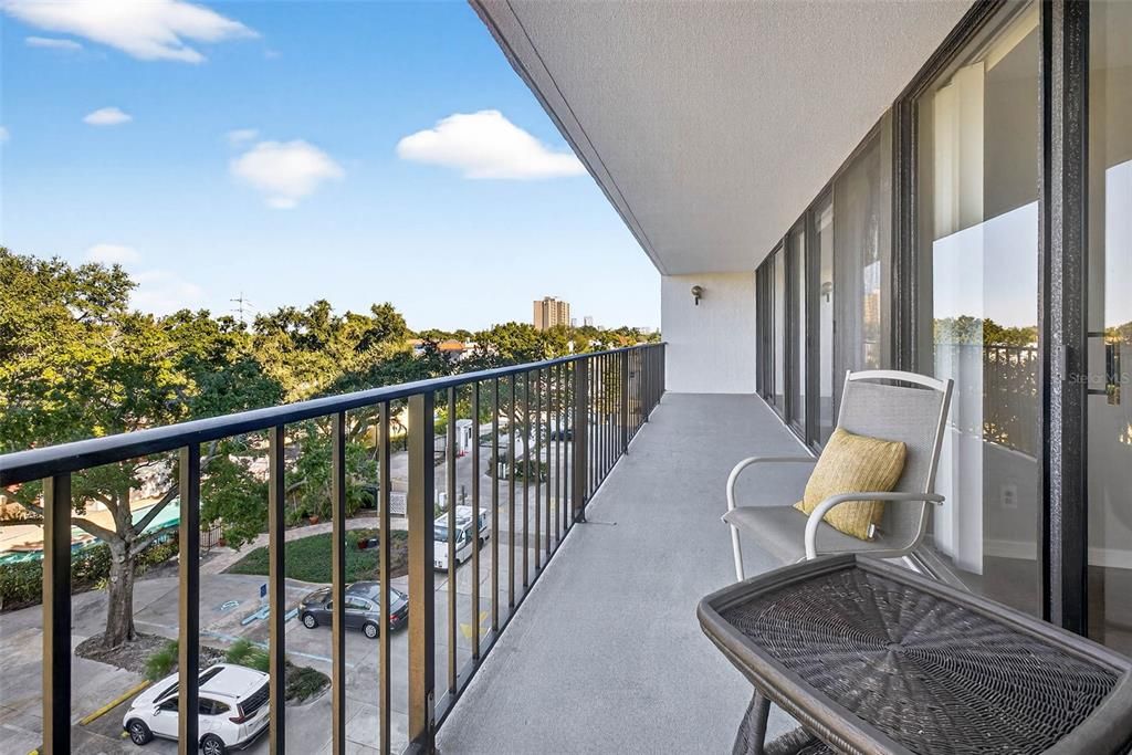 En Venta: $295,000 (2 camas, 2 baños, 1032 Pies cuadrados)