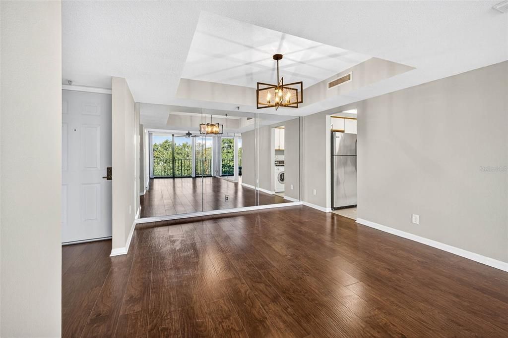 En Venta: $295,000 (2 camas, 2 baños, 1032 Pies cuadrados)