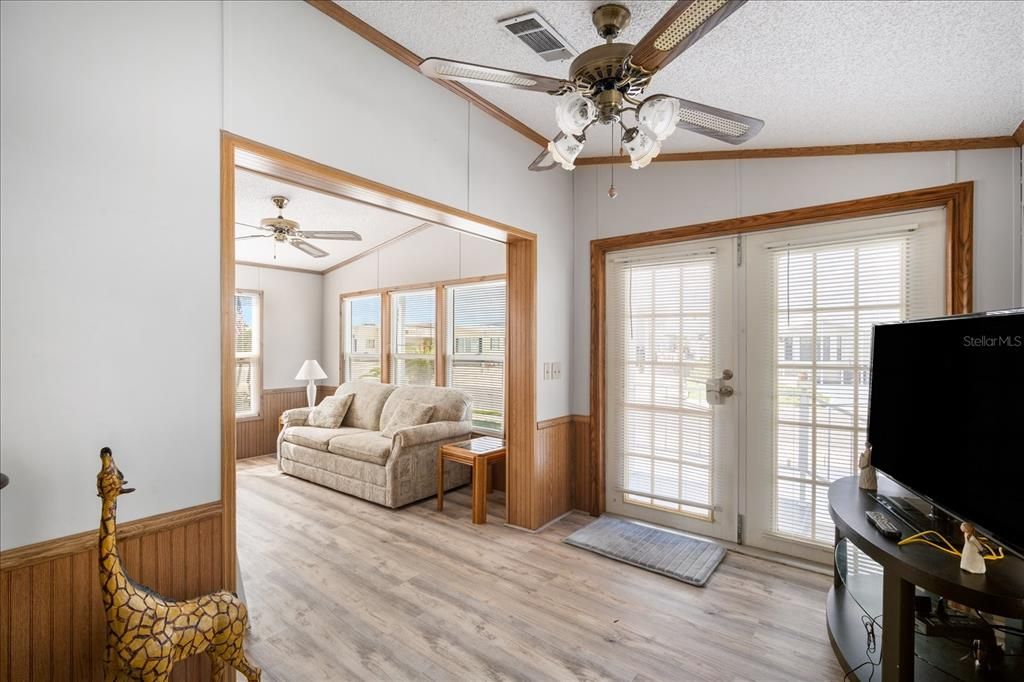 出租: $1,400 (2 贝兹, 2 浴室, 778 平方英尺)