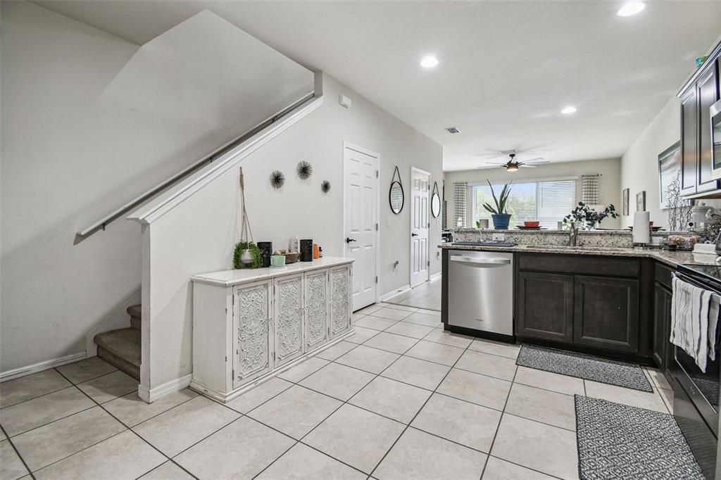 En Venta: $220,000 (2 camas, 2 baños, 1588 Pies cuadrados)