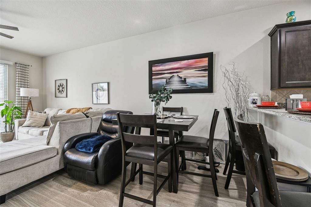 En Venta: $220,000 (2 camas, 2 baños, 1588 Pies cuadrados)