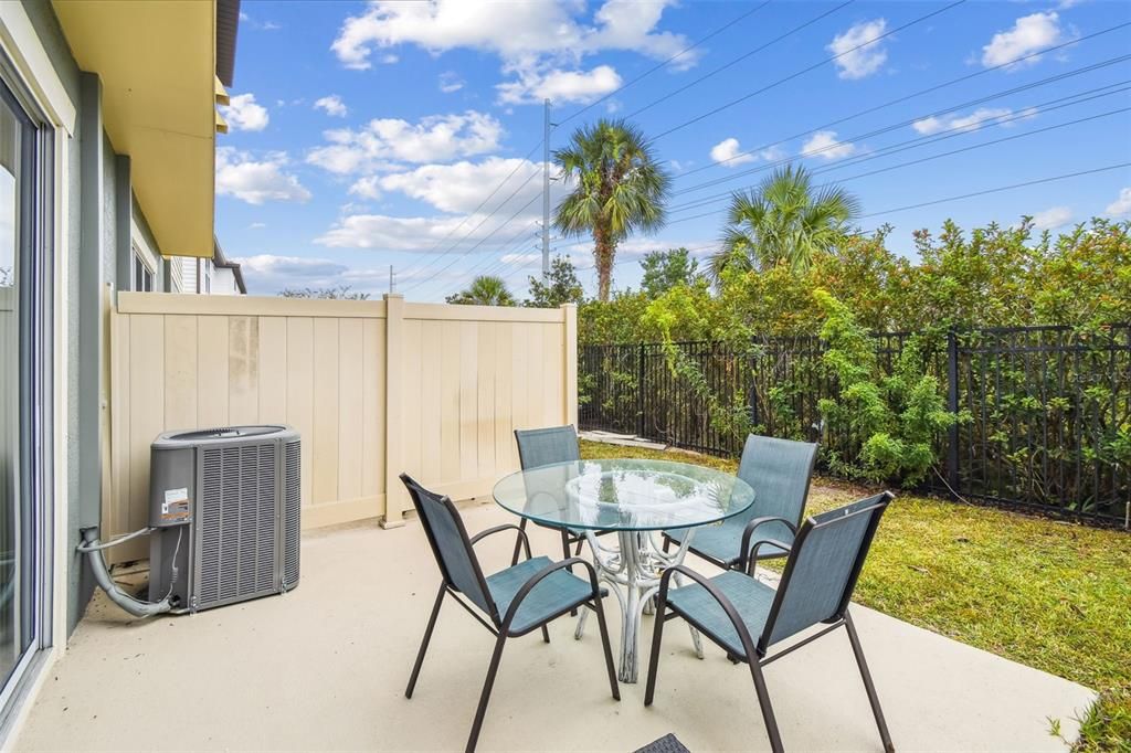 En Venta: $220,000 (2 camas, 2 baños, 1588 Pies cuadrados)