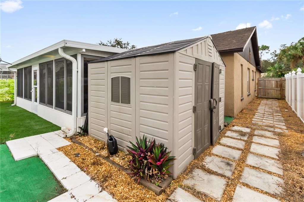 Под контрактом: $317,000 (3 спален, 2 ванн, 1262 Квадратных фут)