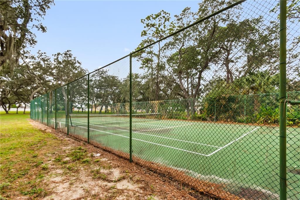 Под контрактом: $317,000 (3 спален, 2 ванн, 1262 Квадратных фут)