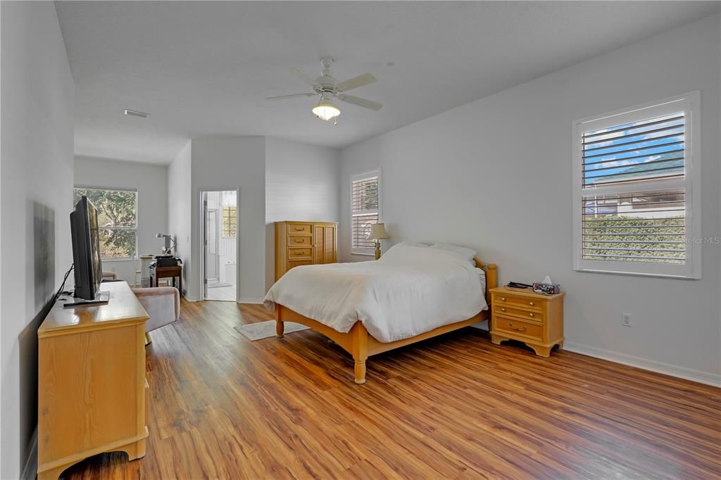 For Sale: $570,000 (3 beds, 2 baths, 2456 Square Feet)