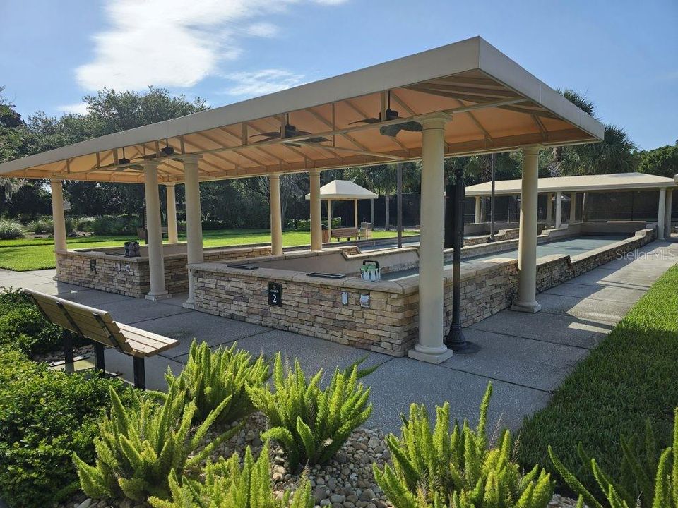 For Sale: $570,000 (3 beds, 2 baths, 2456 Square Feet)