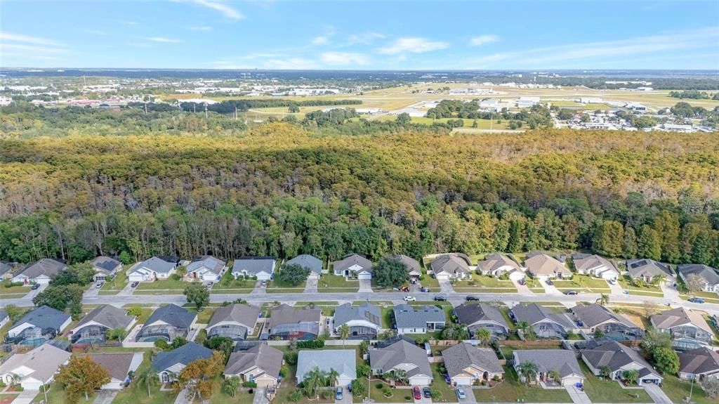 合同活跃: $375,000 (3 贝兹, 2 浴室, 1547 平方英尺)