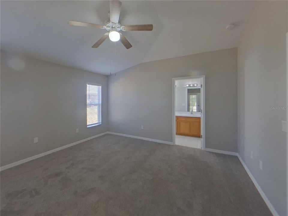 For Rent: $2,229 (3 beds, 2 baths, 1406 Square Feet)