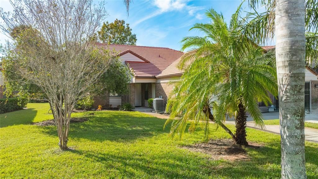 For Sale: $229,000 (2 beds, 2 baths, 1146 Square Feet)