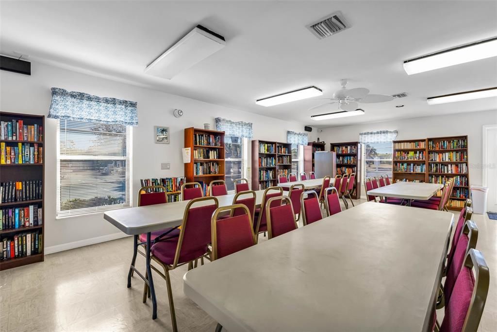 待售: $135,000 (2 贝兹, 2 浴室, 1153 平方英尺)